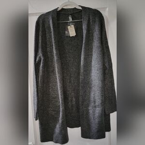 NWT Womens Denver Hayes Sweater Light Grey